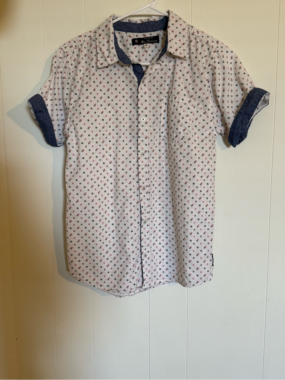 Ben Sherman White Short-Sleeve Button-Down with Red Dot Print